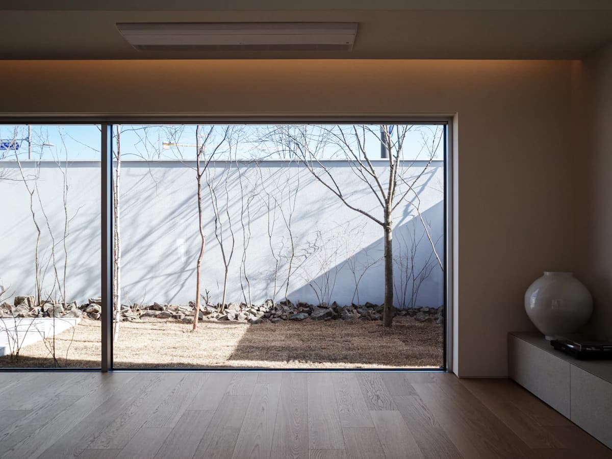 A calm clinic lounge where families wait
